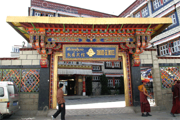 "Recommend Lhasa area hotel"